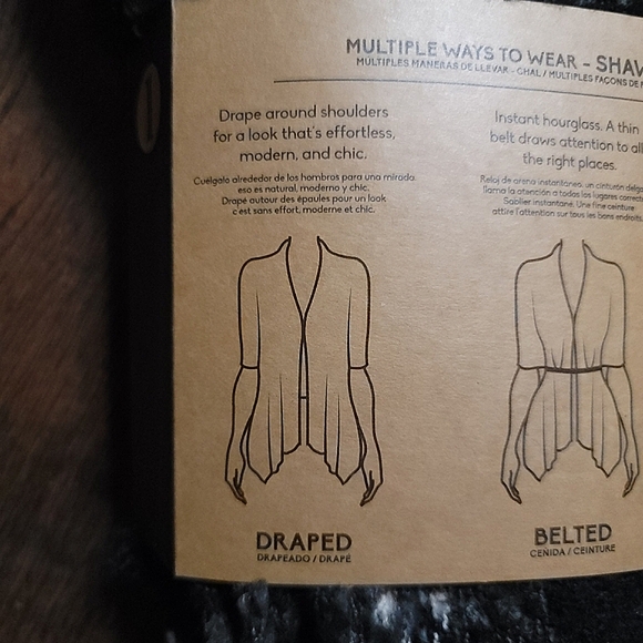 IGLOOS NWT Classic Black & White Plaid Multi-Use Scarf - Wrap - Shall - ONE SIZE - Picture 5 of 7